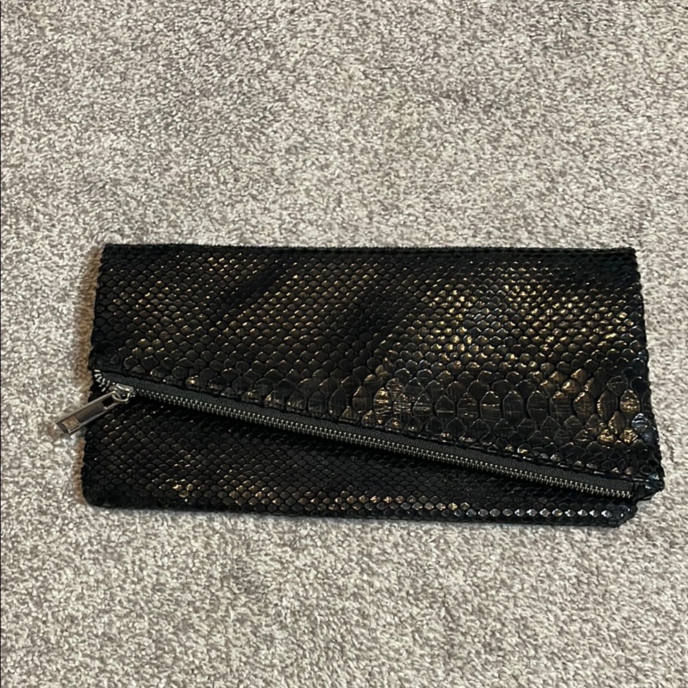 Chic Black Snakeskin Clutch
